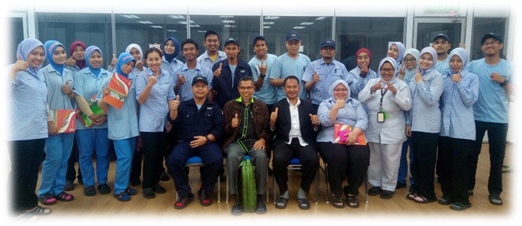 KURSUS ISO 9001 & 14001 Date : 2-3 November 2019 Venue : Training Room, Shorubber Participant : 30 pax (Shorubber staff) Trainer : Dr. Rosman Iteng